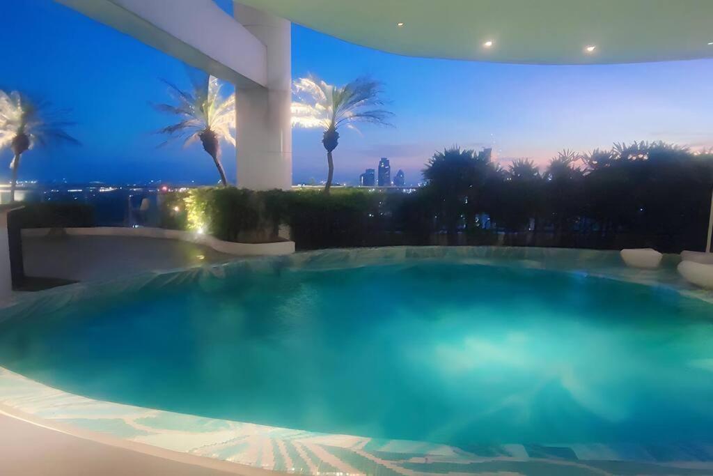 Aveline Suites Elite Rockwell View Acqua Private Residences Near Rockwell Makati Manila Exteriér fotografie