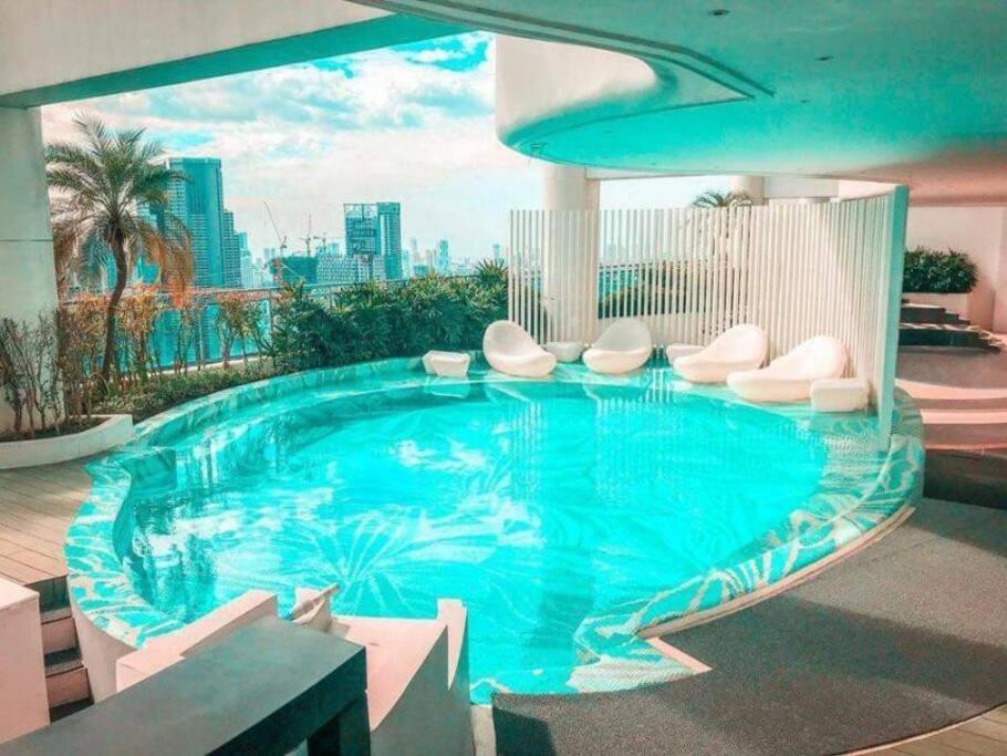 Aveline Suites Elite Rockwell View Acqua Private Residences Near Rockwell Makati Manila Exteriér fotografie